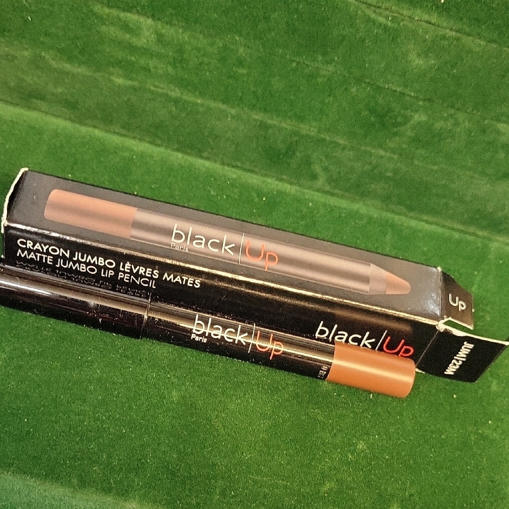 Black Up Matte Jumbo Lip Pencil 2.8g New In Box Brown